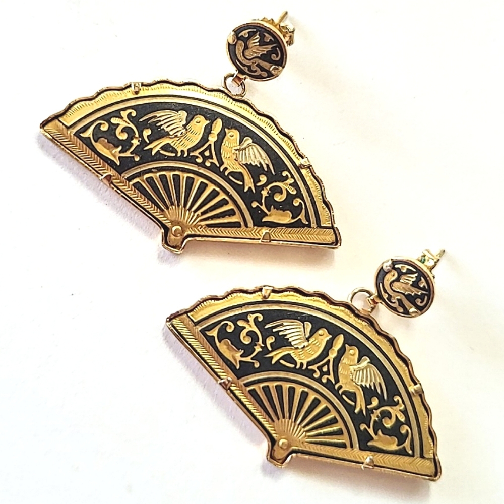 SOLD!!! DAMASCENE FAN SHAPED PIERCED EARRINGS - Picture 1 of 6